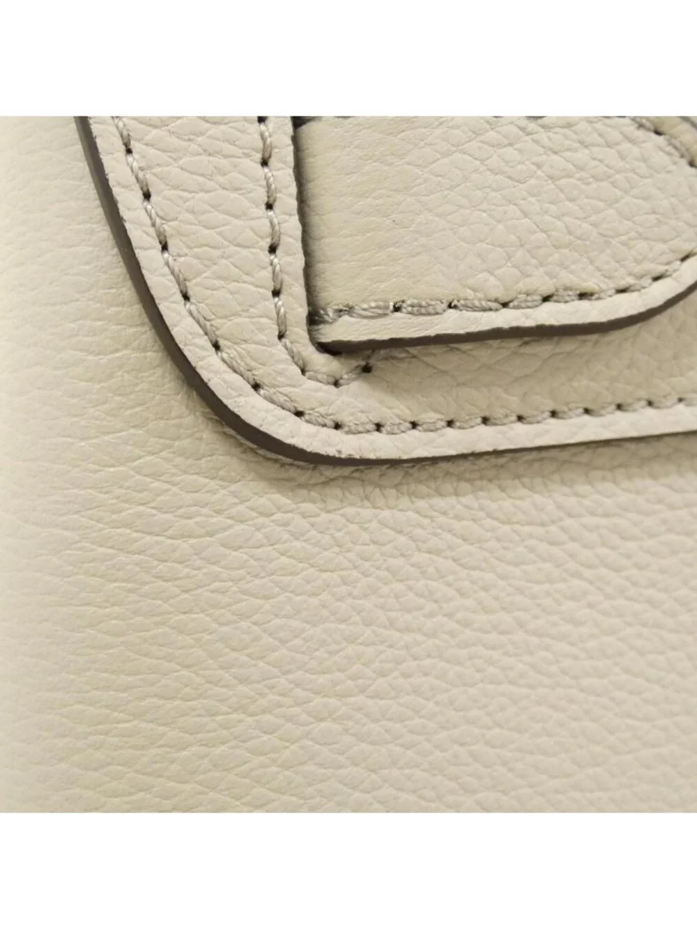 Louis Vuitton Lockme Ever Bag